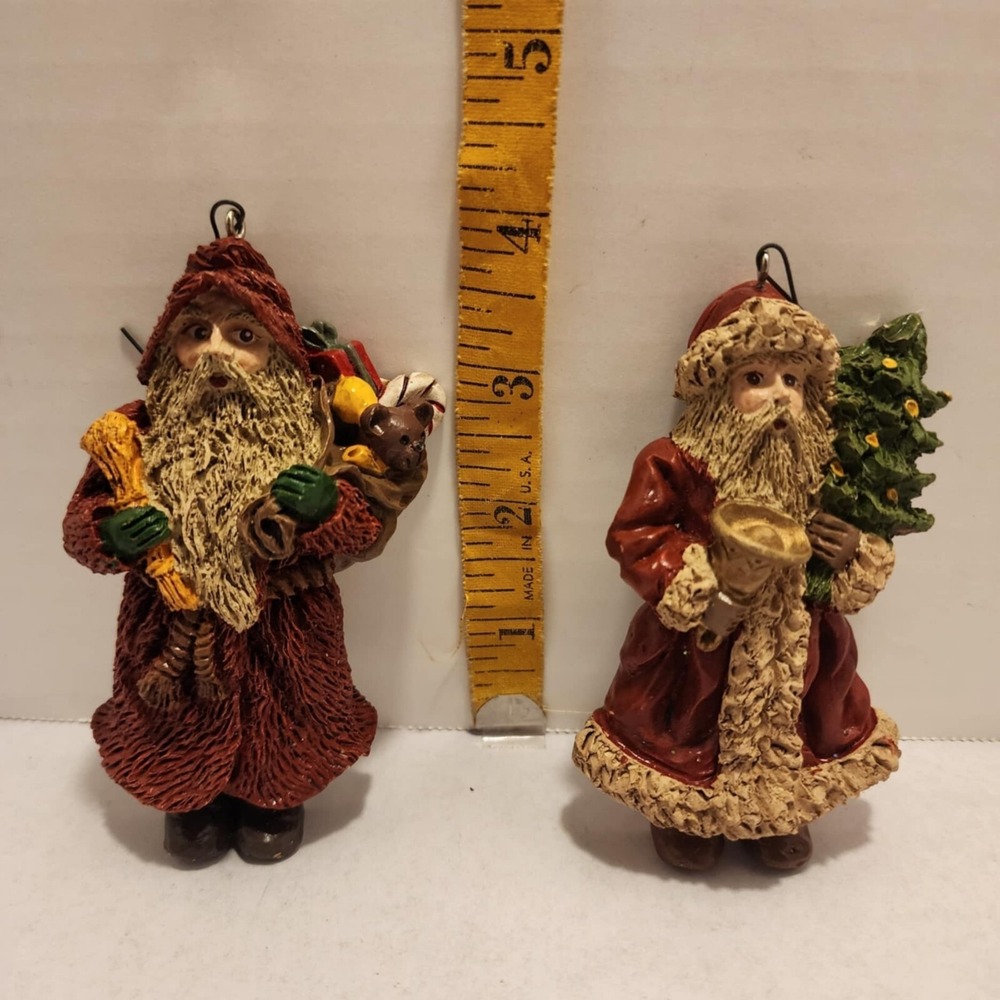Santa Ornaments‎